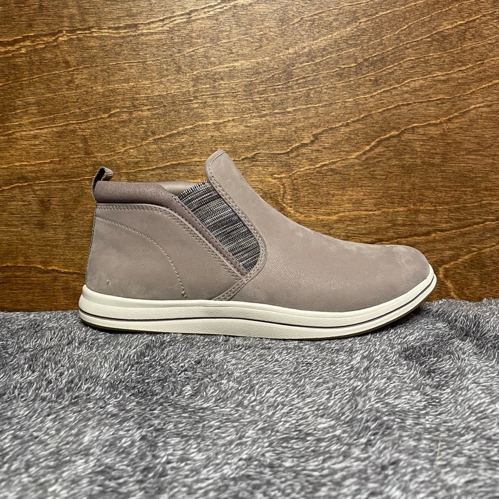 (Size 6.5) Clark’s Breeze Clover Cloudsteppers Pull-On Booties